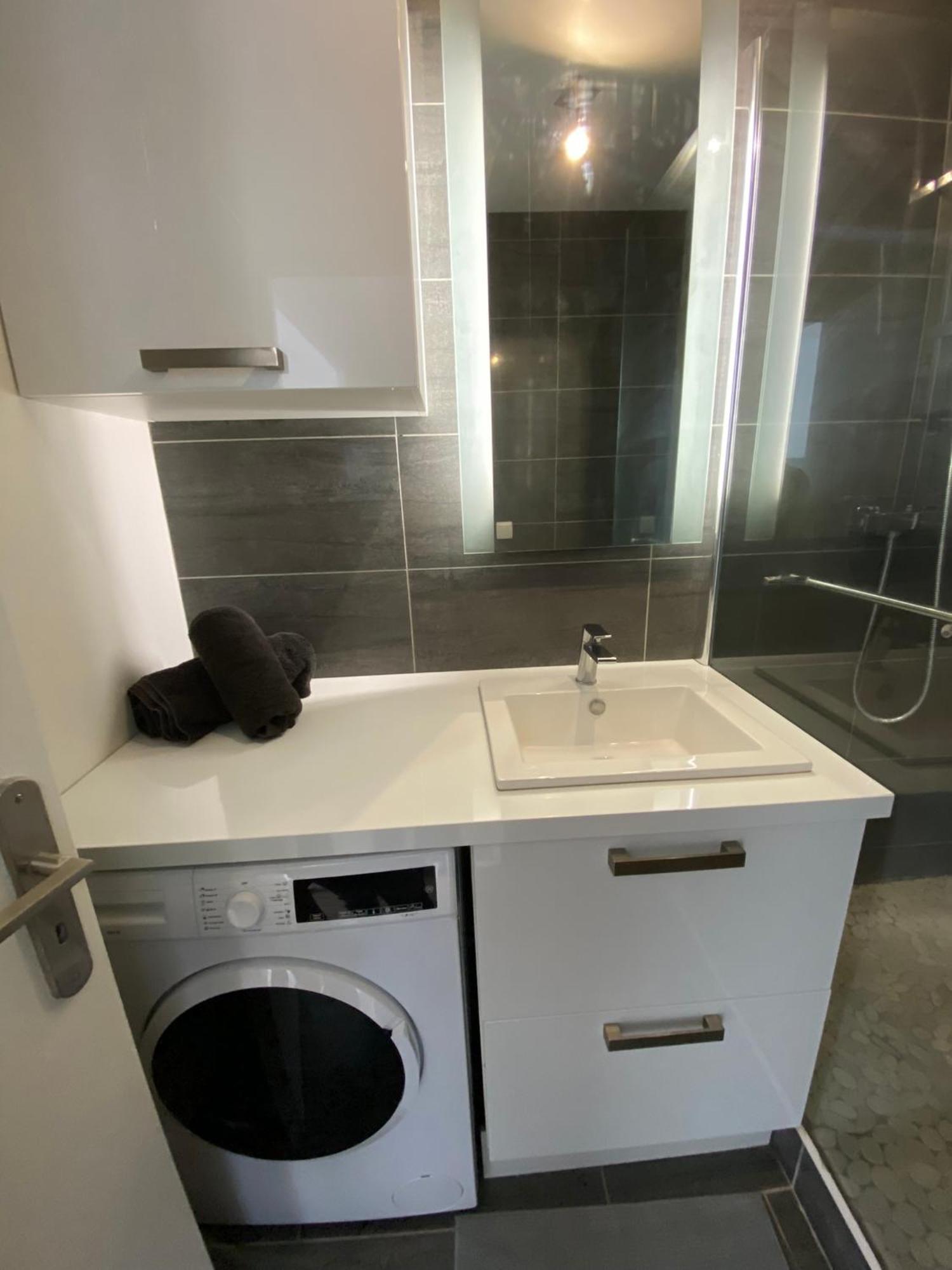 2 Chambres Hyper Centre Avec Place De Parking Et Wifi Amiens Luaran gambar