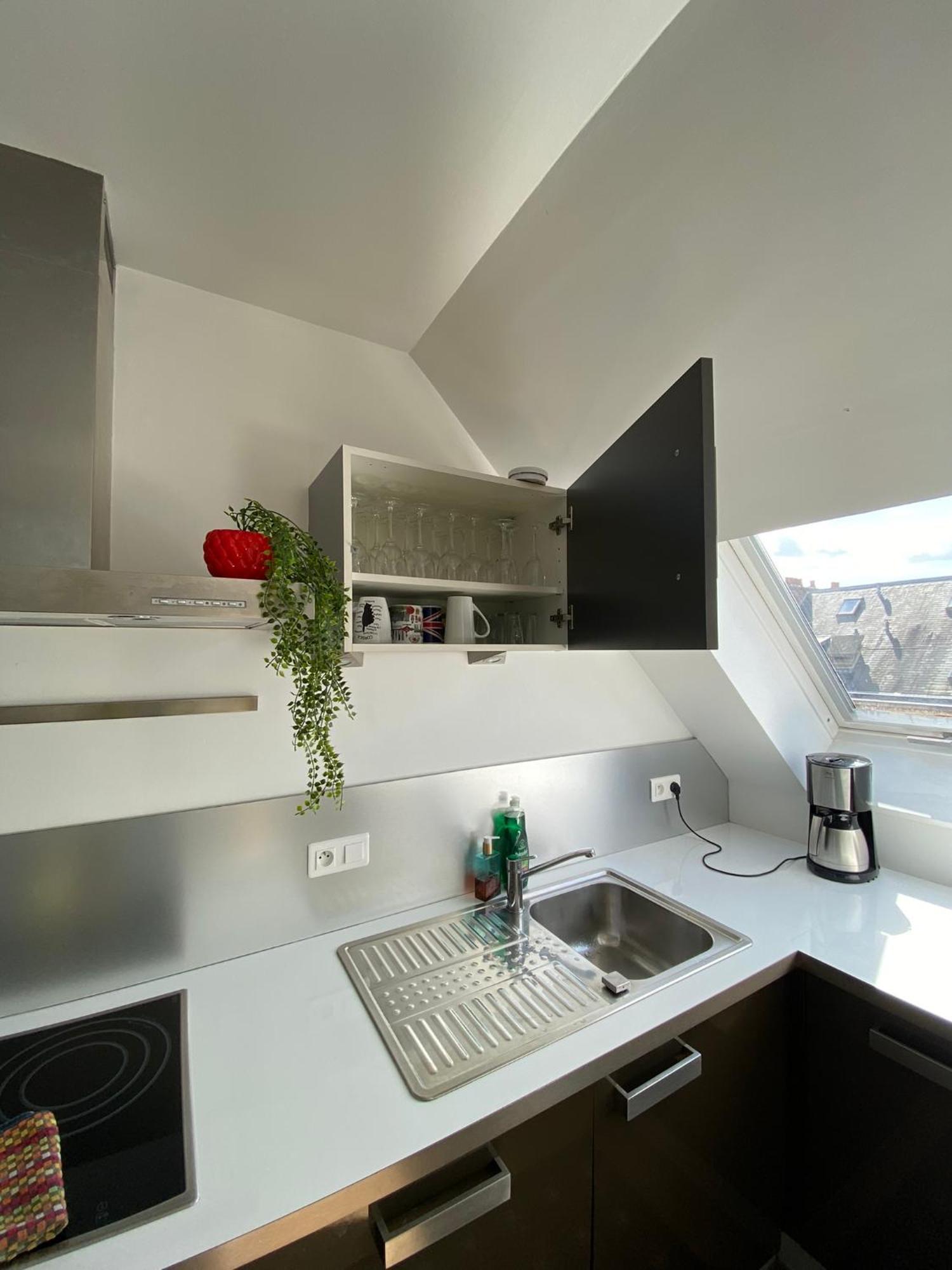2 Chambres Hyper Centre Avec Place De Parking Et Wifi Amiens Luaran gambar