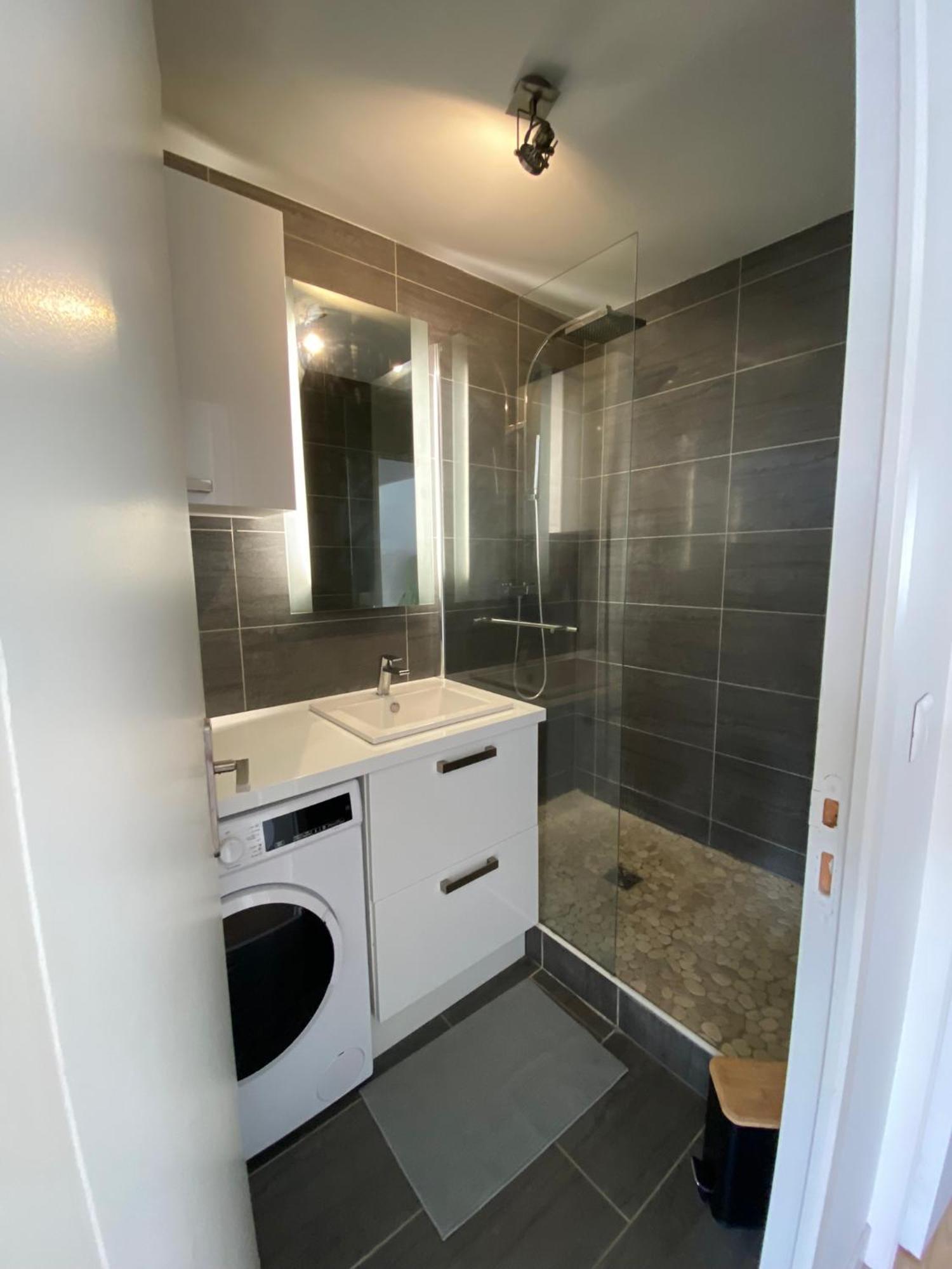 2 Chambres Hyper Centre Avec Place De Parking Et Wifi Amiens Luaran gambar